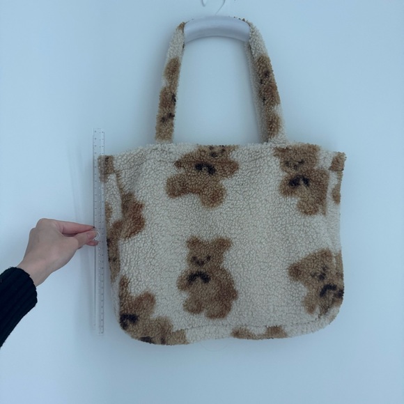 Fluffy bear tote bag - Picture 3 of 3